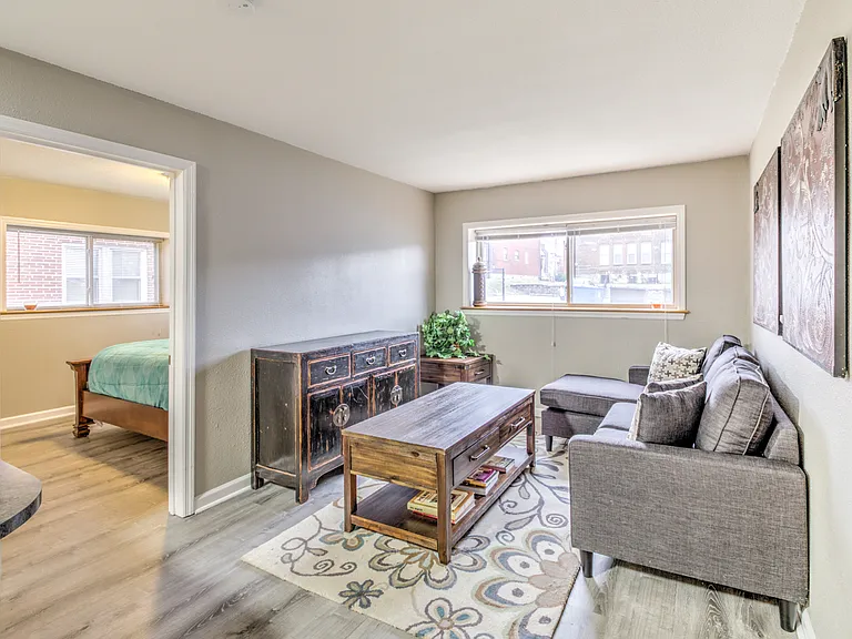 3850 Park Ave — Photo 45
