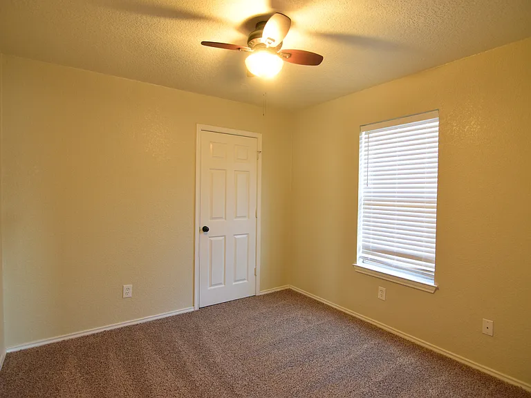 2802 Wesley Dr — Photo 14