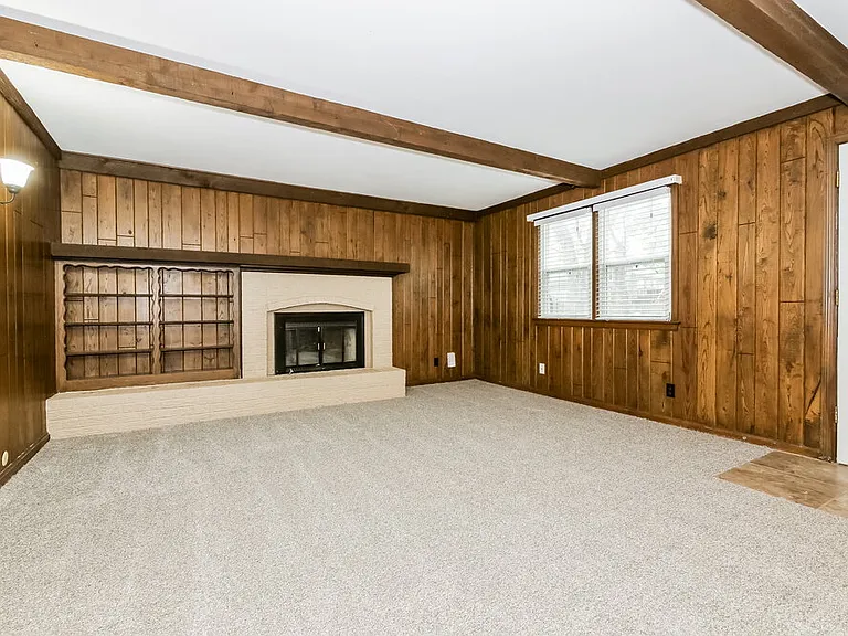 9915 Westgate Ln — Photo 10