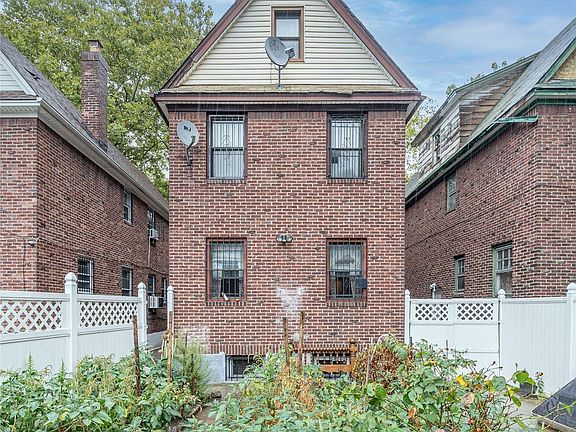 3rd image of 109-20 202nd St