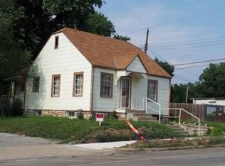 11014 E 23rd St S, Independence, MO 64052