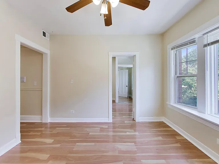 3149 W Lyndale St #2 — Photo 6