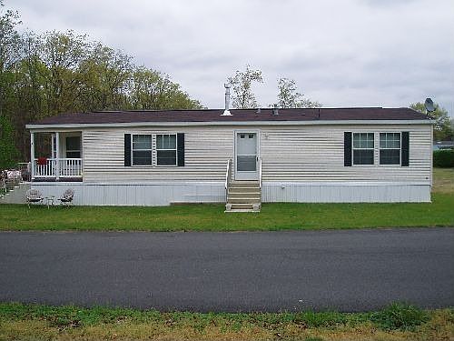 2nd image of 2 Erik Dr