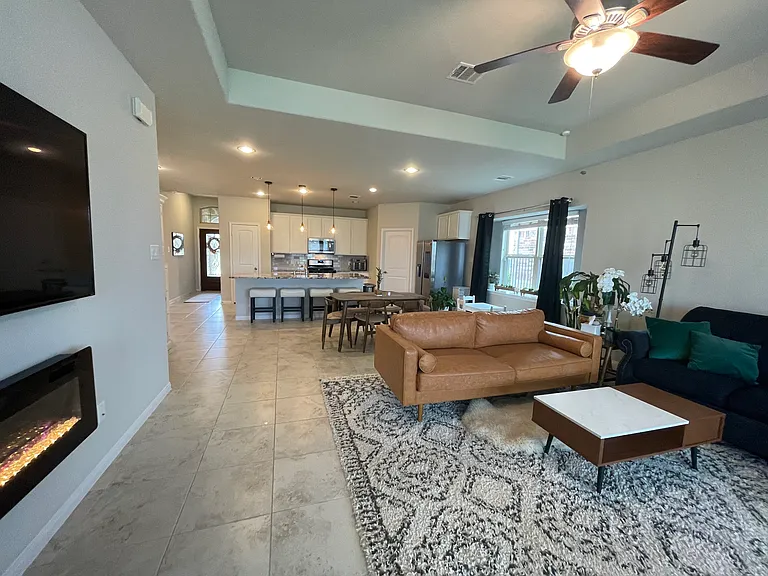 3747 Lake Bend Shore Dr — Photo 5