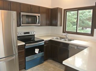 4368 Arden View Ct, Arden Hills, MN 55112