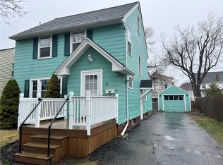 68 Dunsmere Dr, Rochester, NY 14615