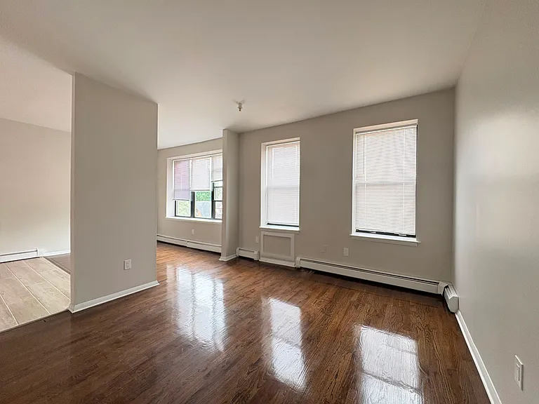 67 Brinkerhoff St #4D1 — Photo 2