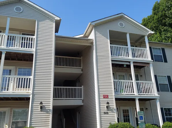 905 Hanahan Ct Unit 1B, Greensboro, NC 27409