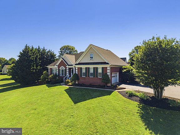 3rd image of 19171 Chateau Rd