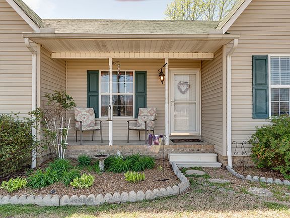 5th image of 115 Heritage Hills Ln