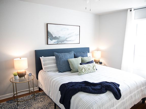 3rd image of 2027 Bowie St