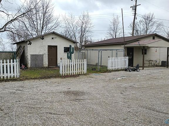 4th image of 26600 Slusser Dr #&-26608
