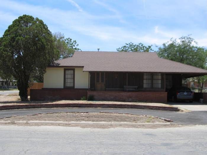 1st image of 801 N Maryland Ave