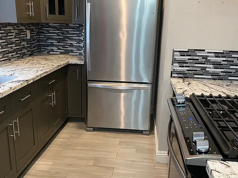 128 Elmtree Dr — Photo 8