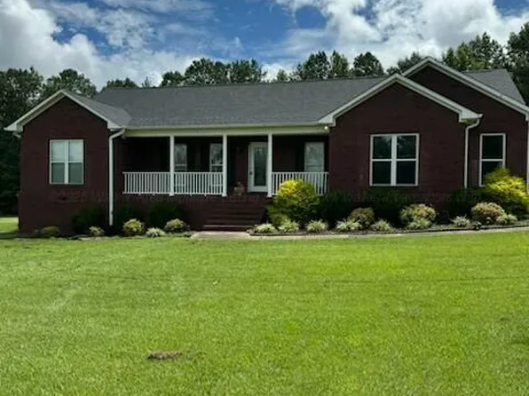 132 Woods Creek Rd, Hamilton, AL 35570