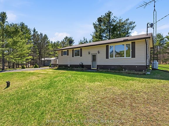 2nd image of 1044 County Road 40 Rd