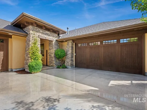 9646 W Tributary Ln, Garden City, ID 83714