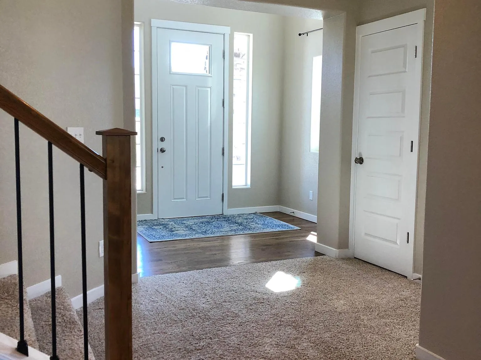 5 bed, 3.5 bath, 3300 sqft, $3,000 — Photo 4