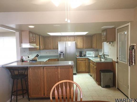 5th image of 900 Deepwater Dr