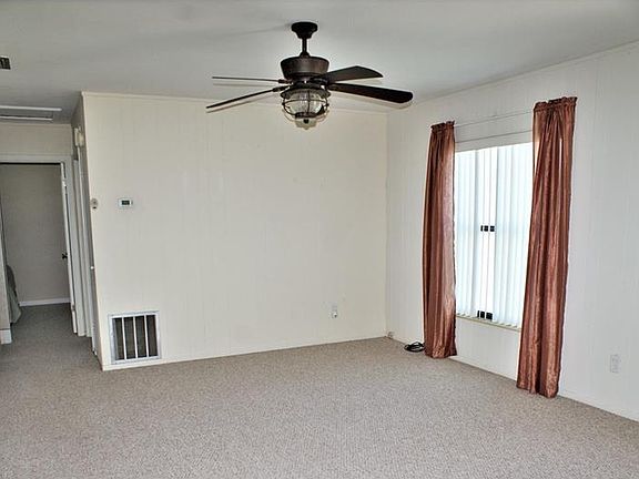 4th image of 118 Wiley Ave