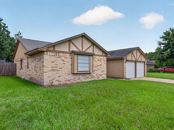 3rd image of 20014 Bishops Gate Ln