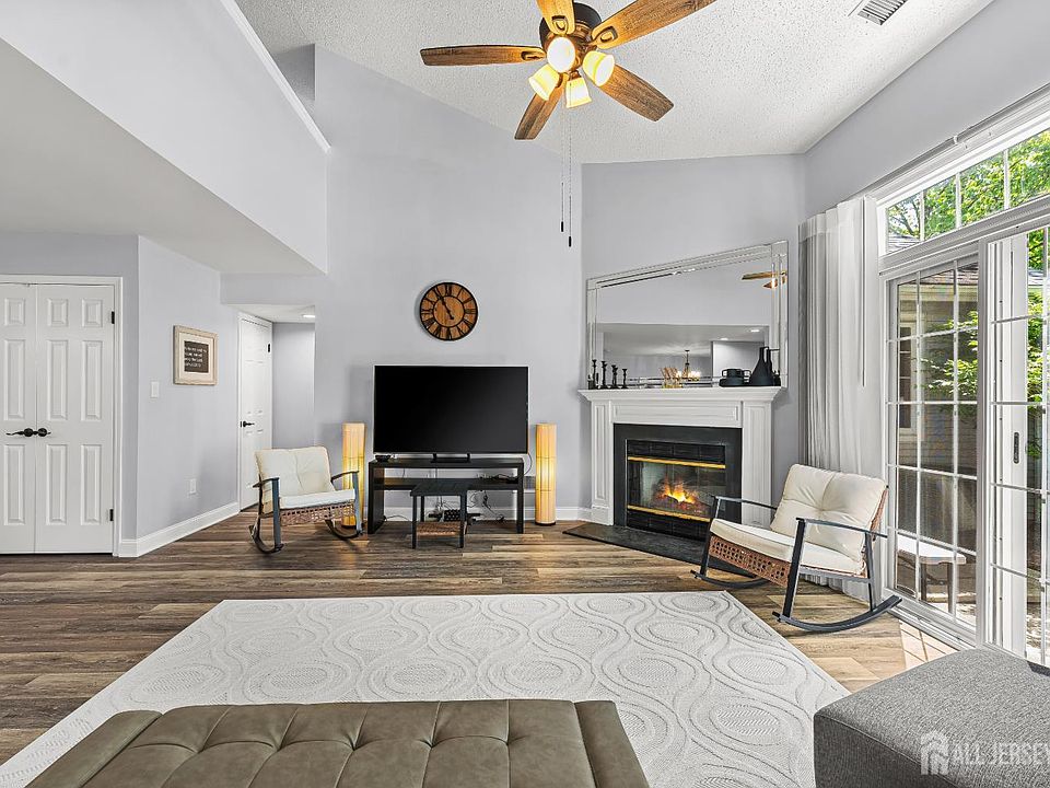 1st image of 53 Winthrop Rd #G