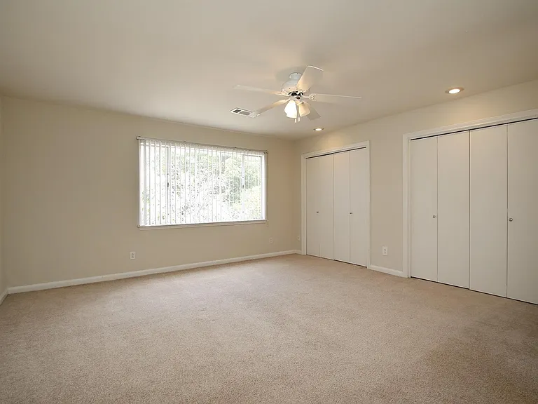 1733 Commonwealth St — Photo 19
