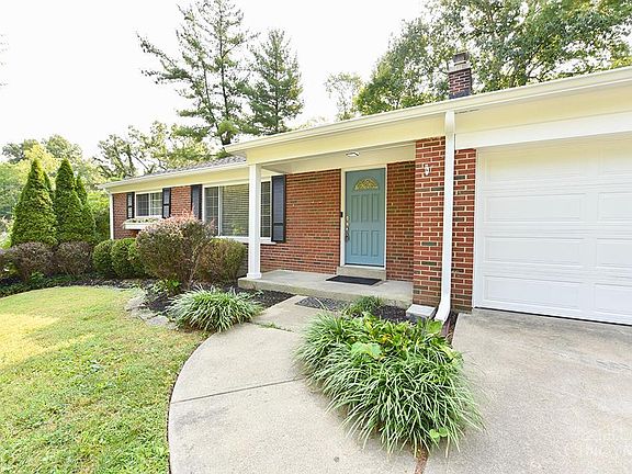 3rd image of 2222 Forestlake Dr
