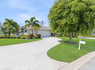 189 Orange Tree Dr, Atlantis, FL 33462