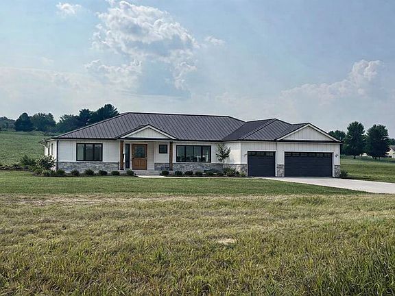 3rd image of L61 Country Club Dr
