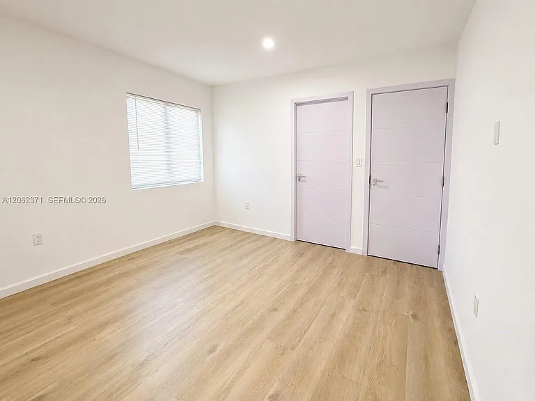 552 NW 7th St #6 — Photo 15