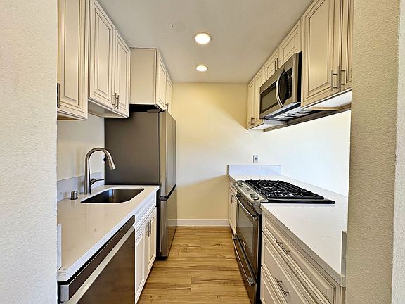 4th image of 1168 E 10th St APT 215B
