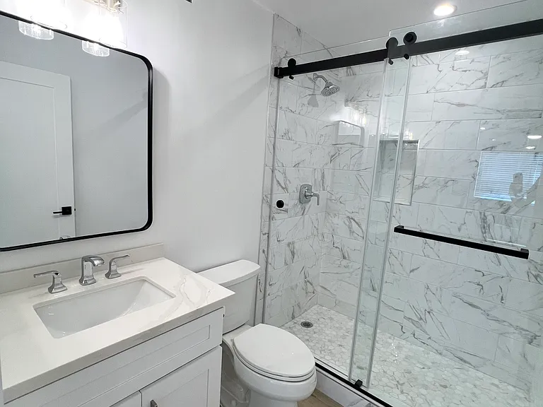 8731 La Salle St #5 — Photo 16