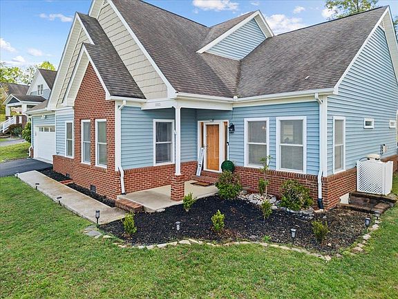 5th image of 1015 Falor Ln