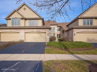 26W148 Klein Creek Dr, Winfield, IL 60190