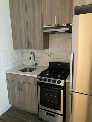 Rented by Bond New York | media 7