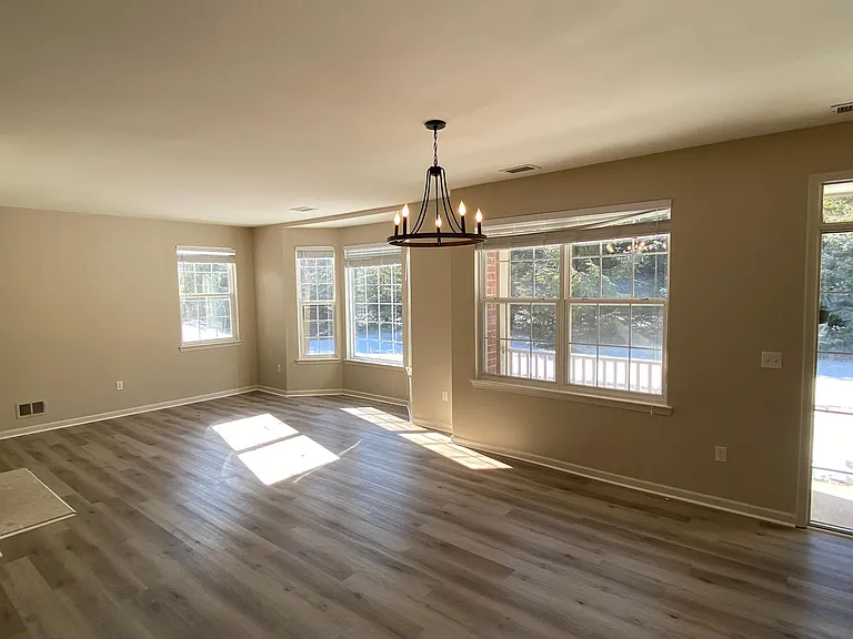3842 Radcliff Dr #125 — Photo 3