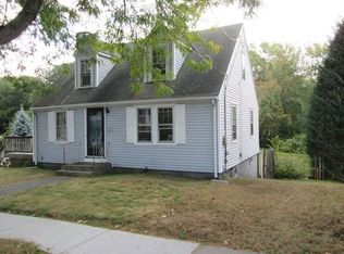 106 Pine St, Newton, MA 02466