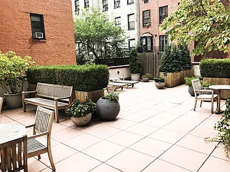 Rented by Level Group