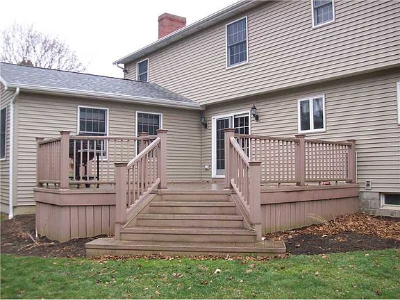 3rd image of 761 Stockbridge Dr