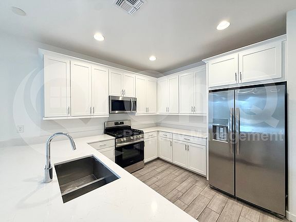 2nd image of 2770 E Grassland Way