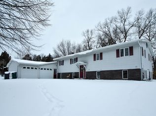 711 Evans St, Waupaca, WI 54981