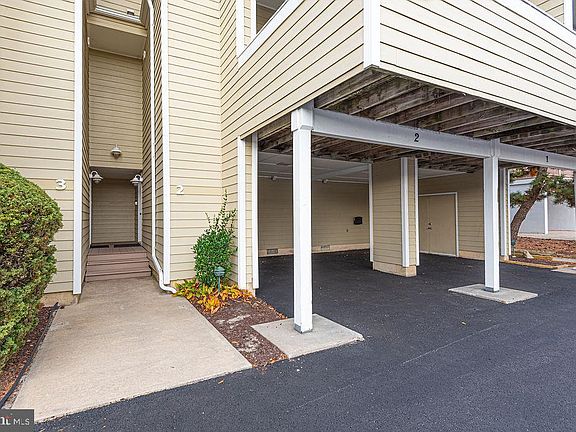 3rd image of 40113 W Virginia Ave #2