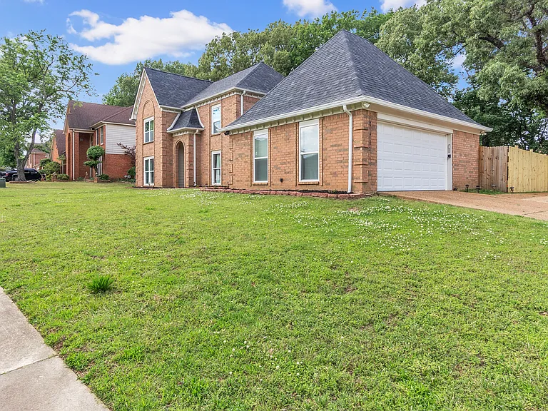 7650 Hedgington Dr — Photo 37