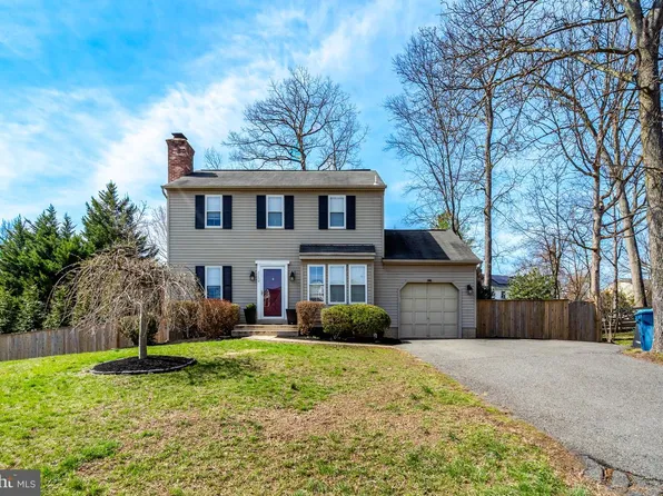 4534 Samuels Pine Rd, Chantilly, VA 20151