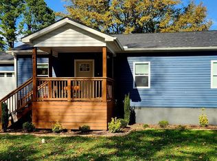 641 Cheatham St, Bruceton, TN 38317