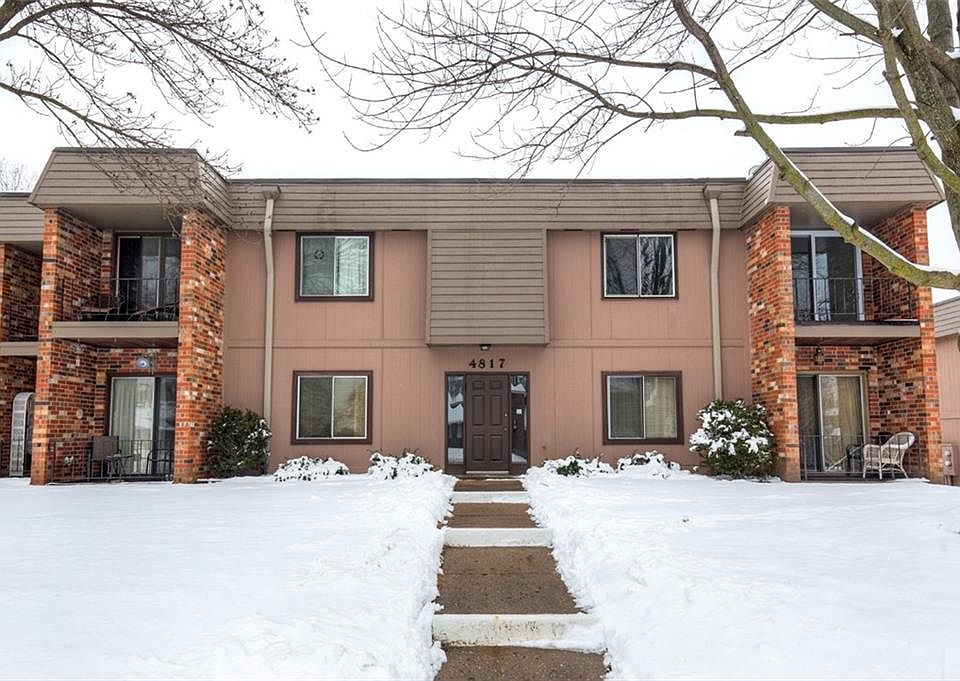 1st image of 4817 Woodland Ave Unit 3