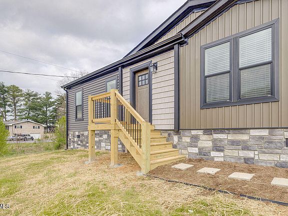 4th image of 1565 Rheatown Rd