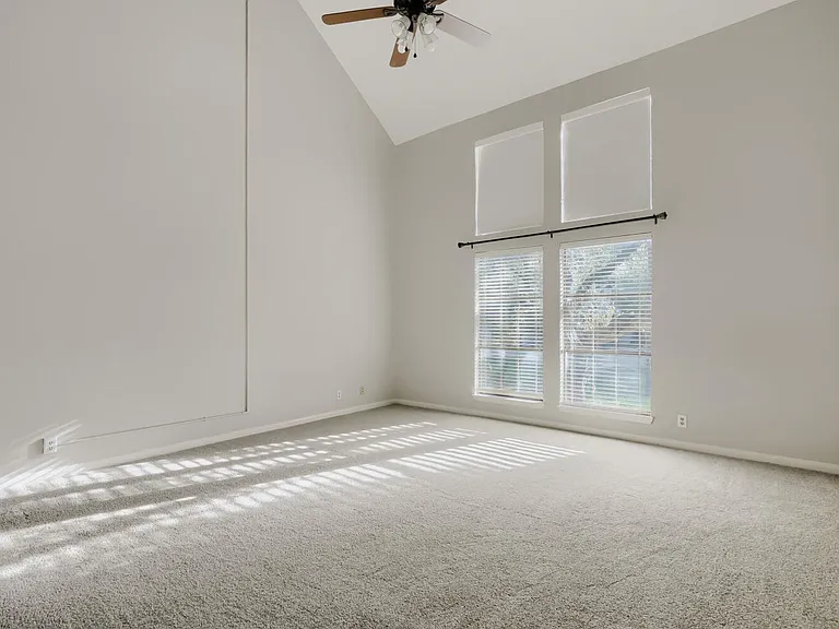 11 Casa Verde — Photo 18