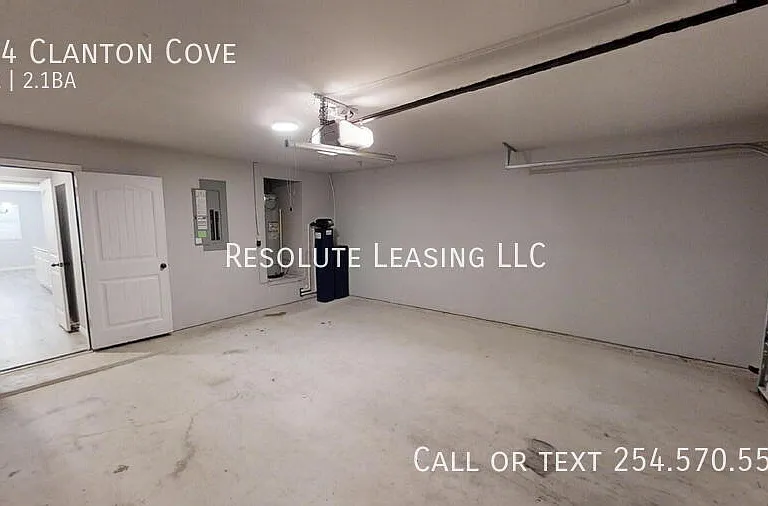 904 Clanton Cv — Photo 32